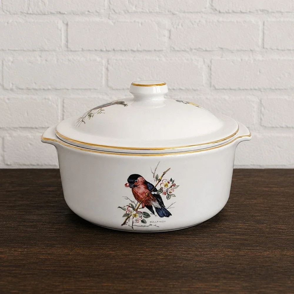 Vintage Pfaltzgraff Decorated Birds Covered Casserole Rare Gold Trim Dish